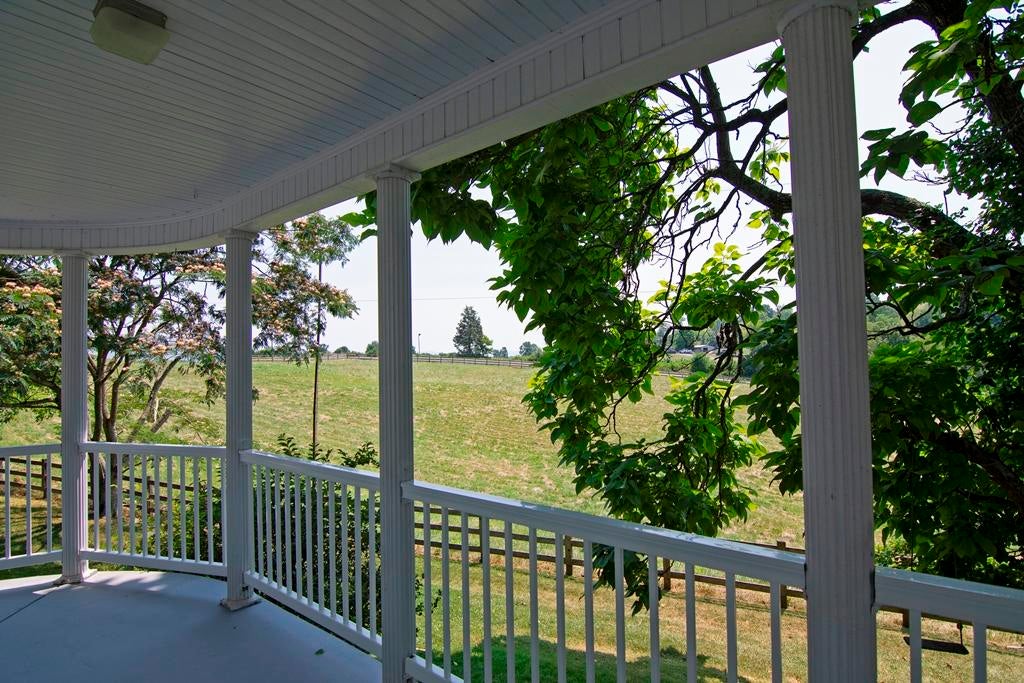 35 Co Route Forest Hill, WV 24935 - Photo 11 of 151 Gallery Image 11