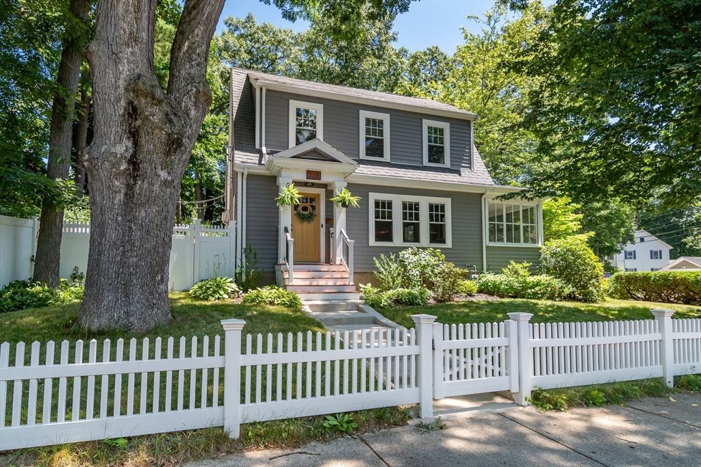 238 Warren Road Framingham, MA 01702 - Photo 1 of 29 Gallery Image 1