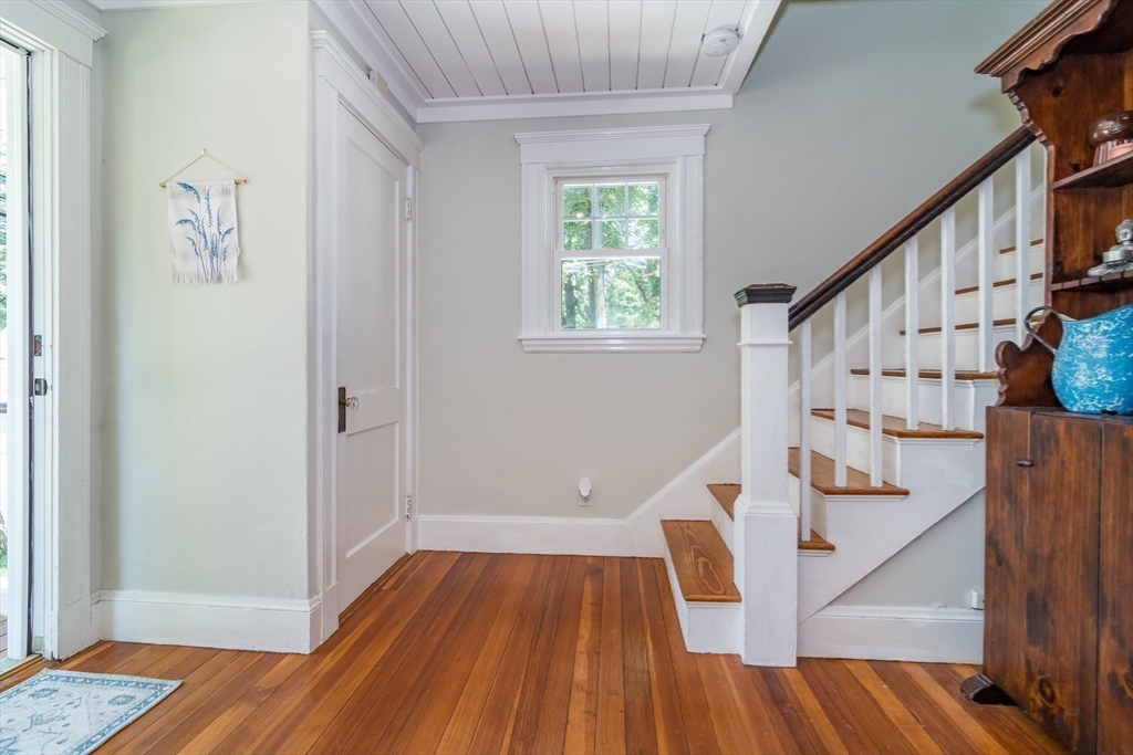 238 Warren Road Framingham, MA 01702 - Photo 12 of 29 Gallery Image 12