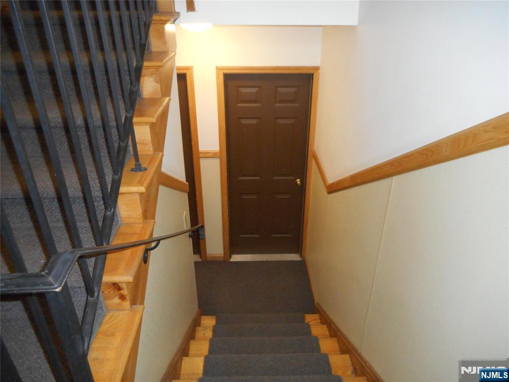 137 River Road, Unit 137 Clifton, NJ 07014 - Photo 19 of 21 a view of stairs