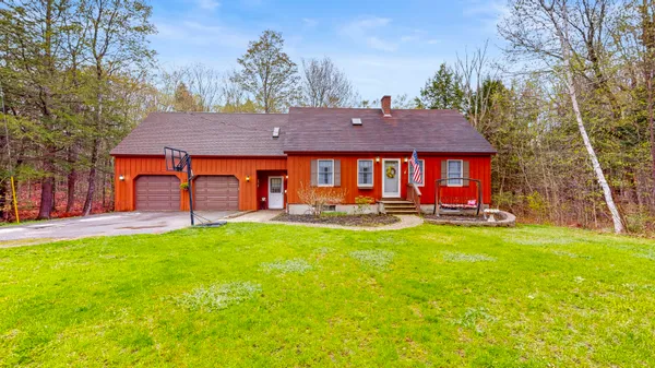 $395,000 | 38 Pamela Drive, Winthrop, ME 04364