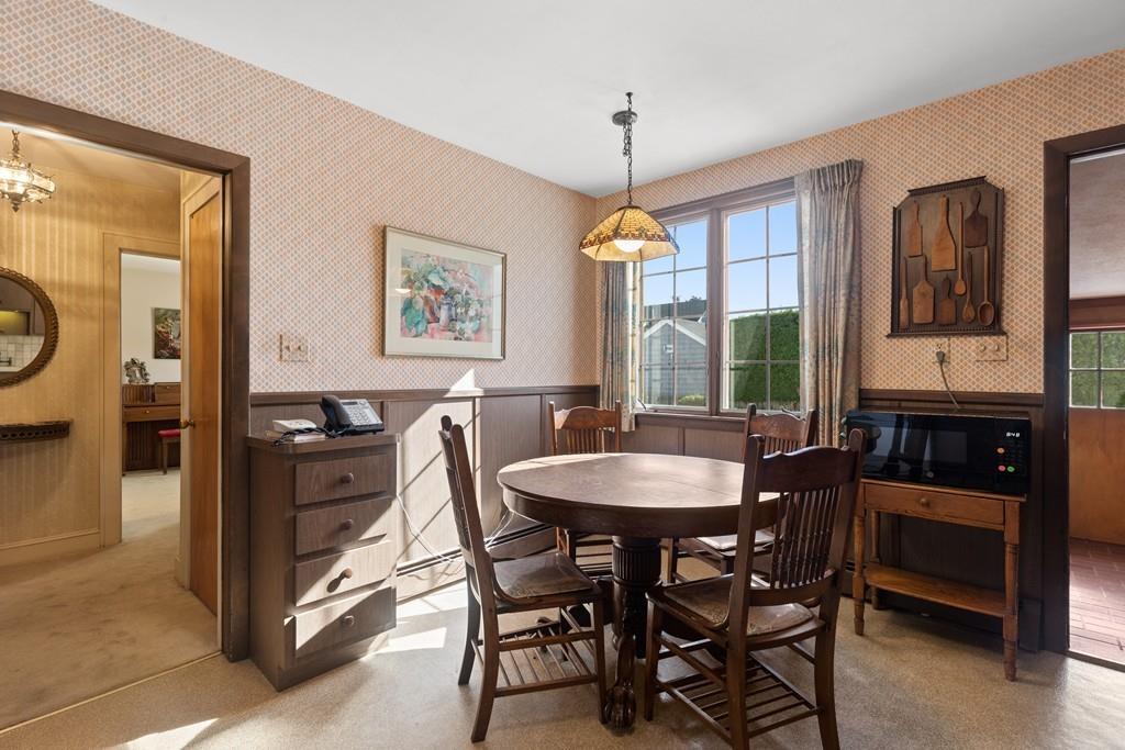 21 Canterbury Road Marblehead, MA 01945 - Photo 11 of 29 Gallery Image 11