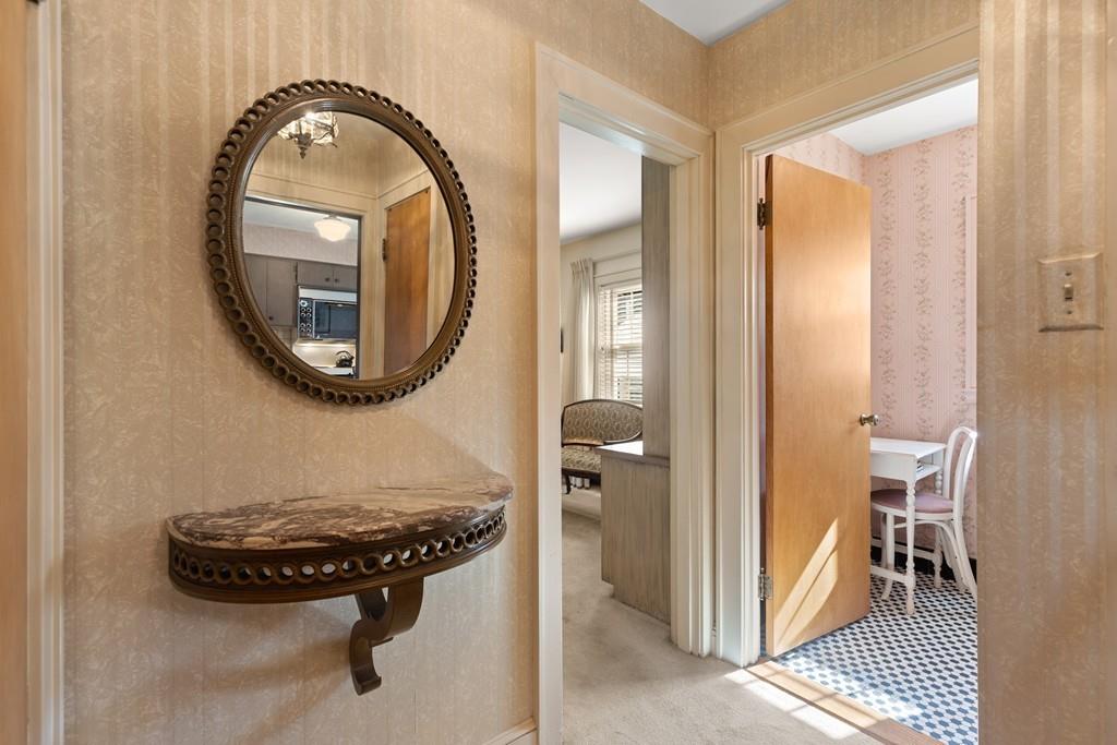 21 Canterbury Road Marblehead, MA 01945 - Photo 16 of 29 Gallery Image 16