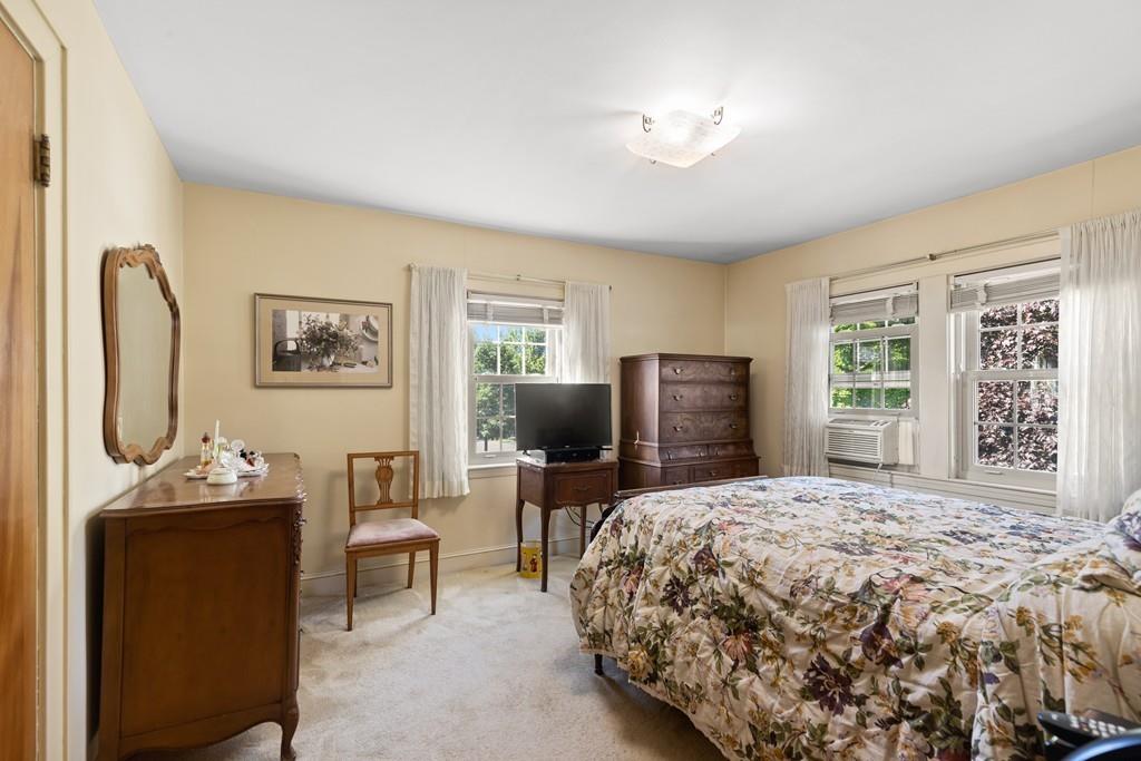 21 Canterbury Road Marblehead, MA 01945 - Photo 19 of 29 Gallery Image 19