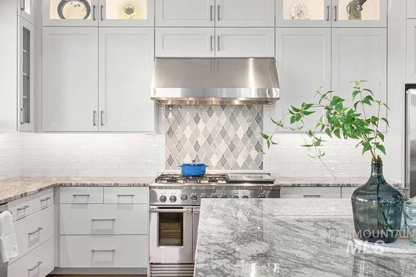 $1,180,000 | 22618 Aura Vista Way, Caldwell, ID 83607