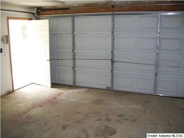 1135 Henry Drive Alabaster, AL 35007 - Photo 5 of 31