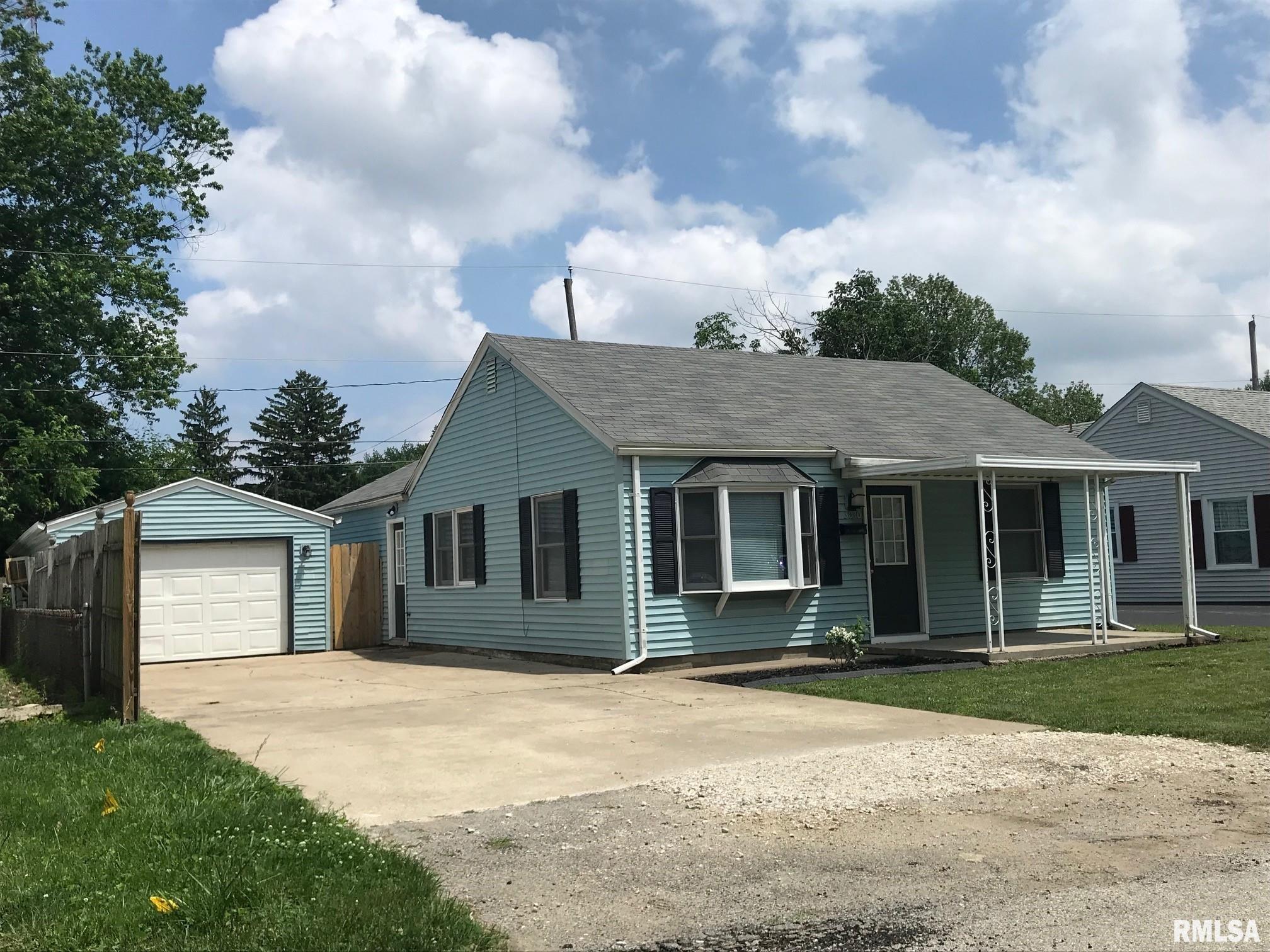 3030 South 3rd Street Springfield, IL 62703 - Photo 1 of 26