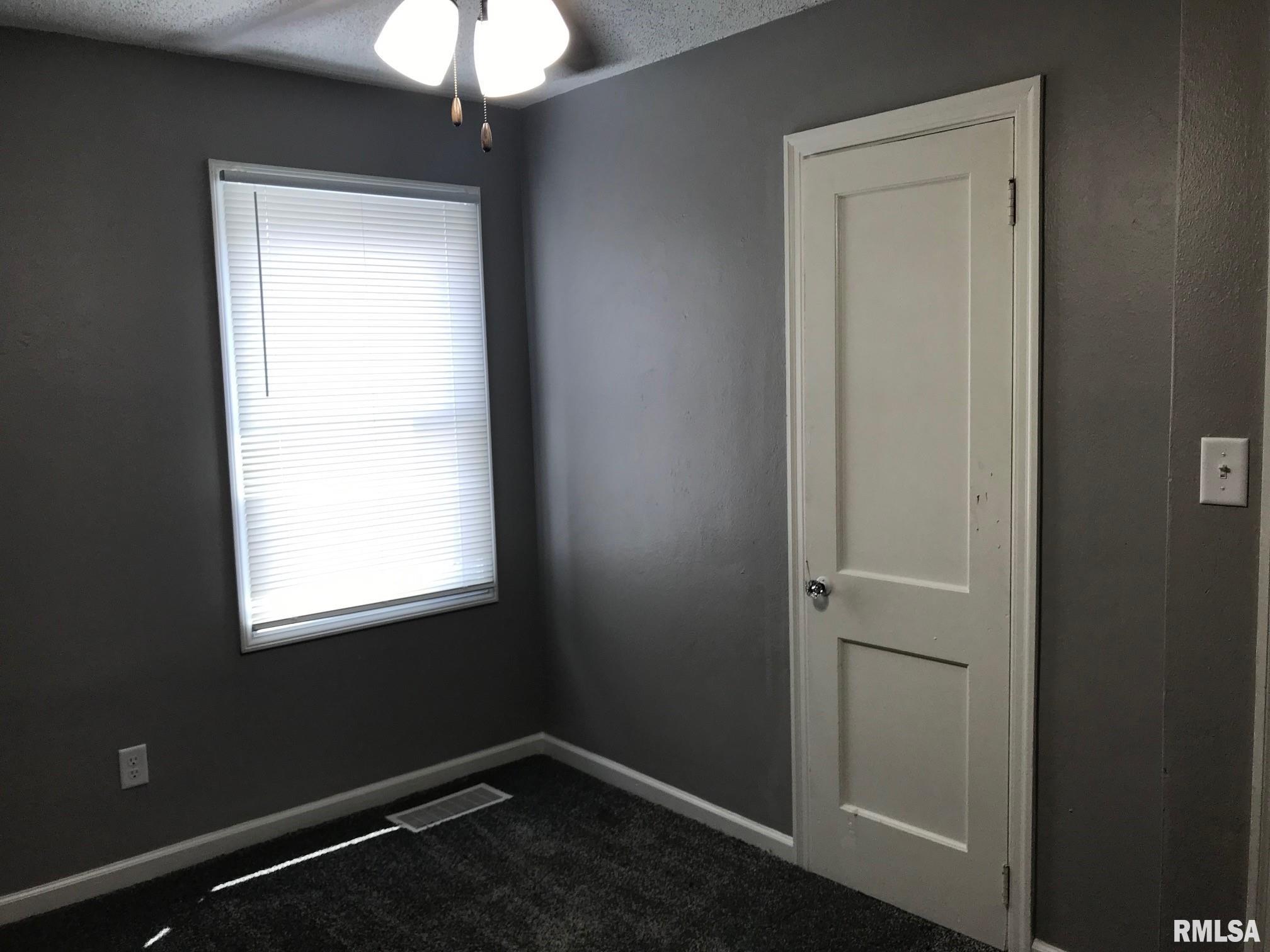 3030 South 3rd Street Springfield, IL 62703 - Photo 19 of 26