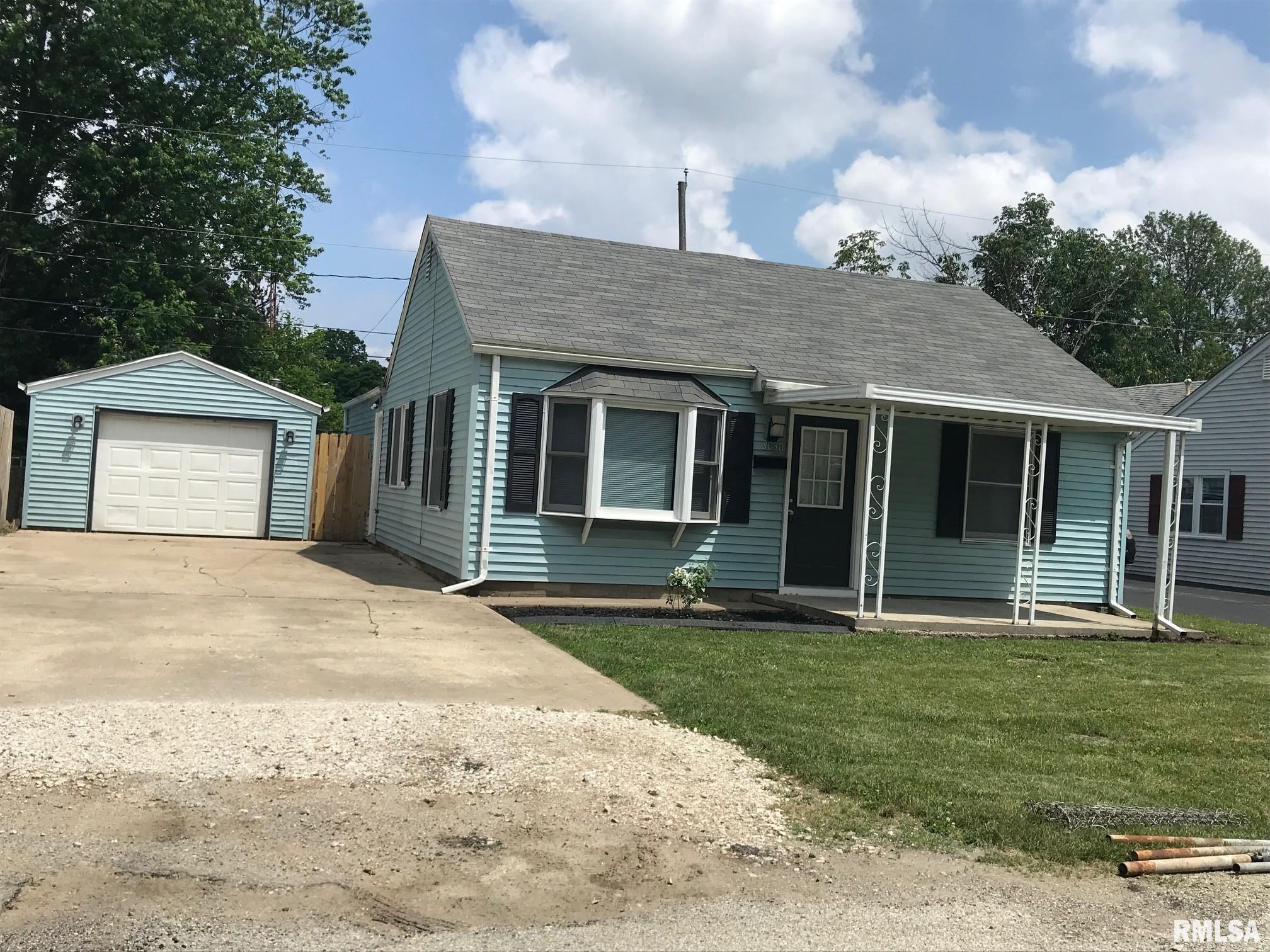 3030 South 3rd Street Springfield, IL 62703 - Photo 2 of 26