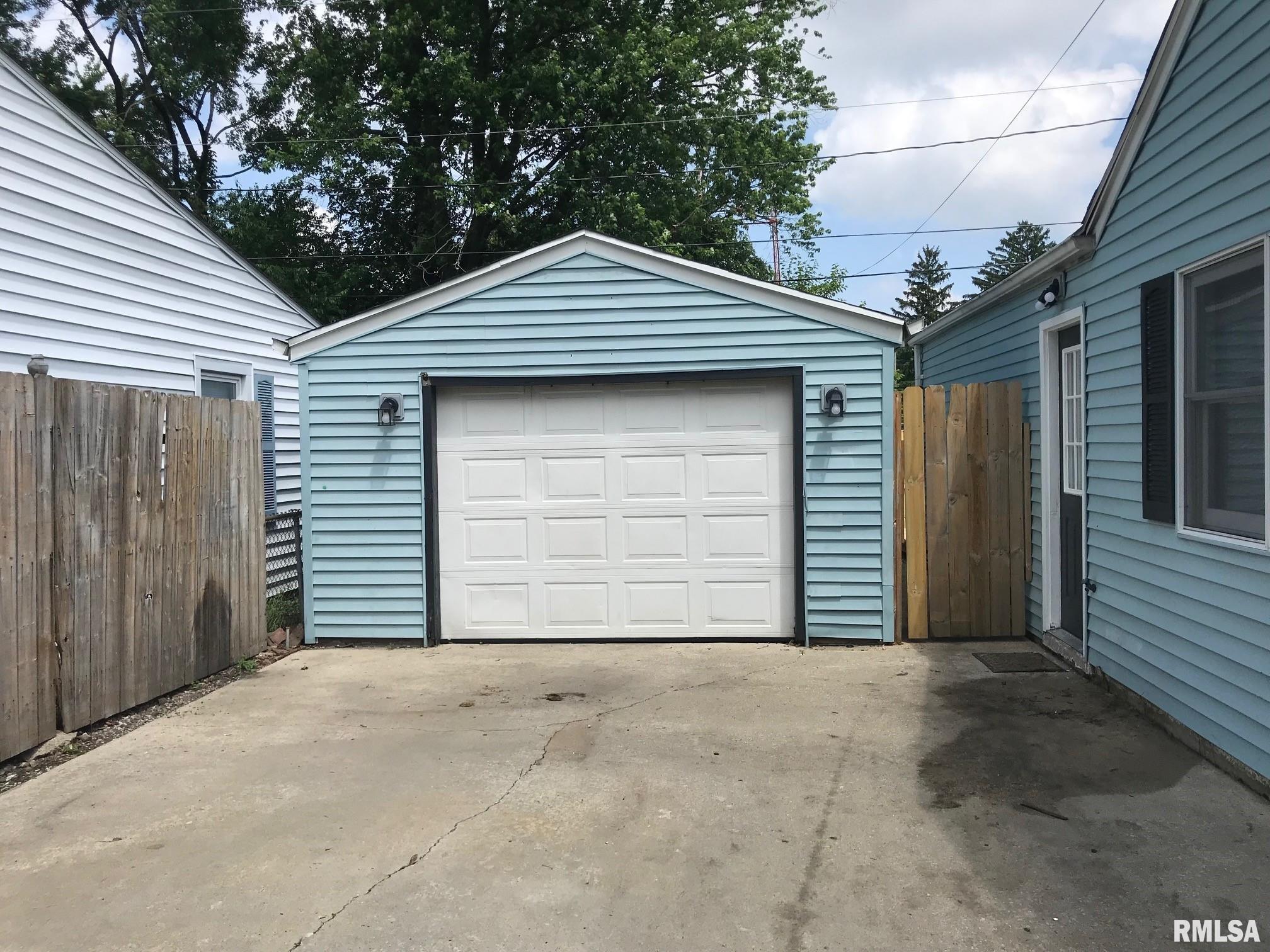3030 South 3rd Street Springfield, IL 62703 - Photo 24 of 26