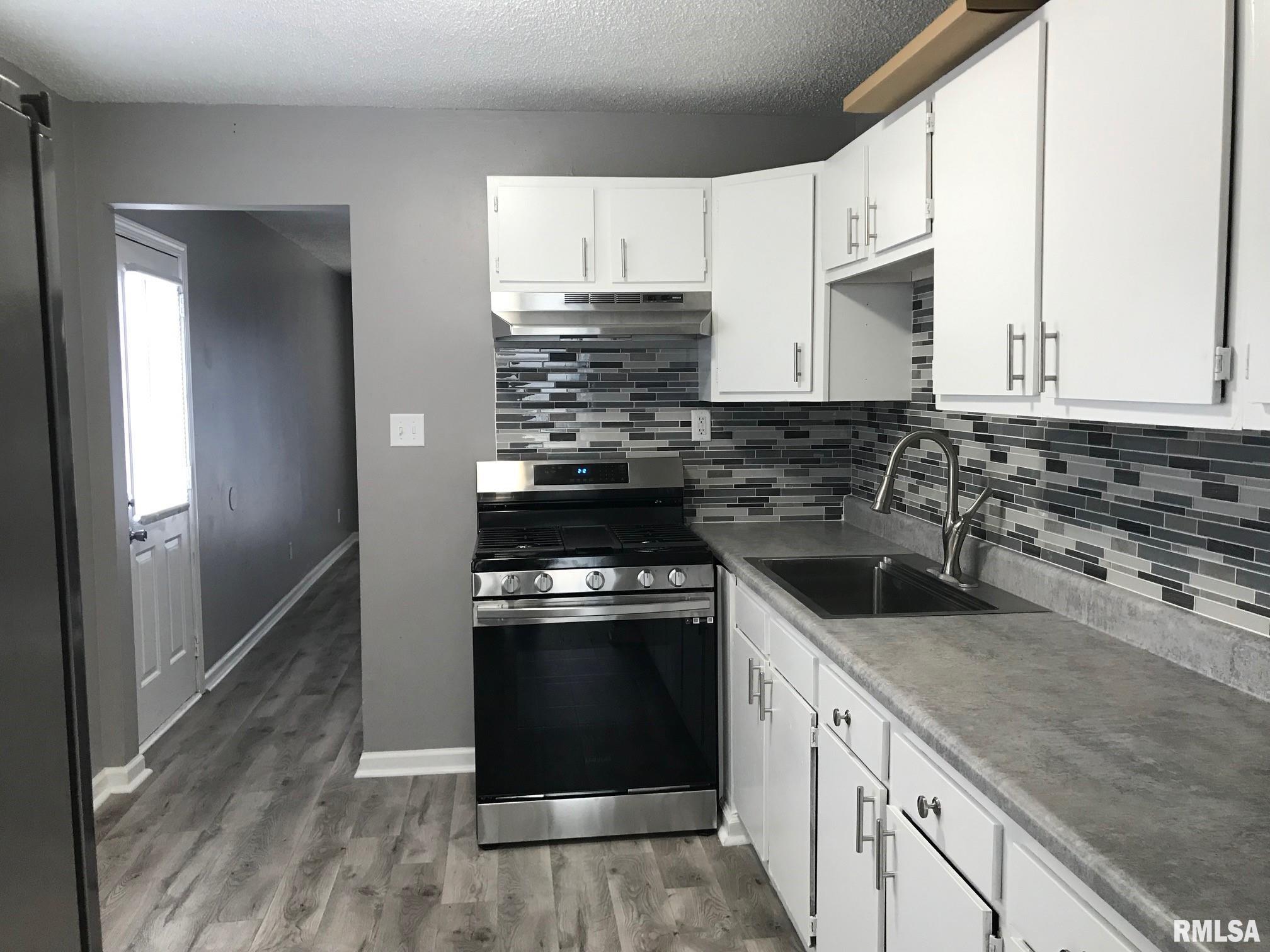3030 South 3rd Street Springfield, IL 62703 - Photo 6 of 26