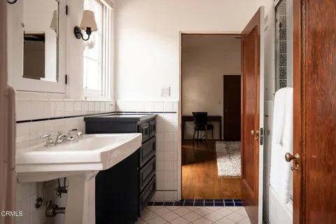 $3,580,000 | 201 La Vereda Road, Pasadena, CA 91105