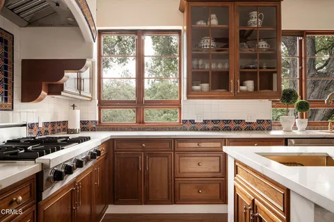 $3,580,000 | 201 La Vereda Road, Pasadena, CA 91105