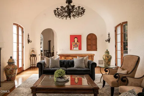 $3,580,000 | 201 La Vereda Road, Pasadena, CA 91105