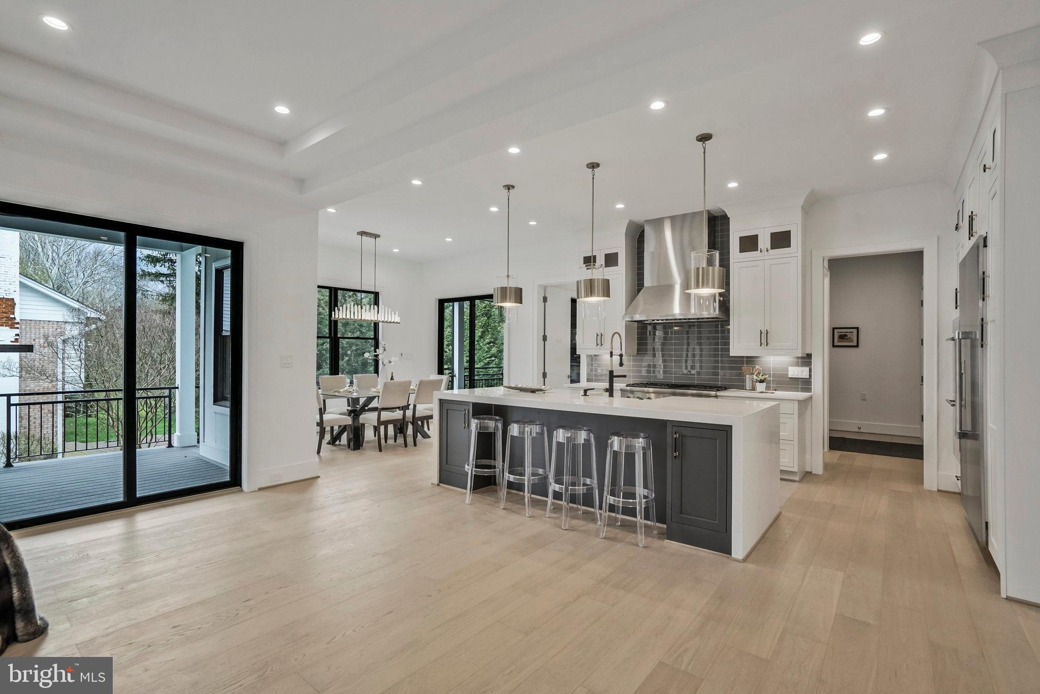 1426 Cola Drive McLean, VA 22101 - Photo 19 of 73 Gourmet Kitchen