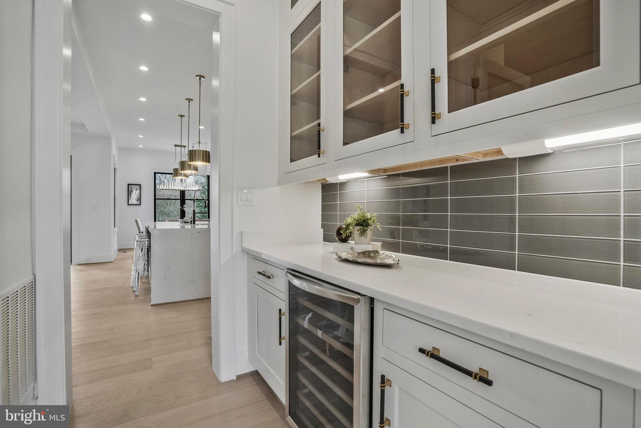 1426 Cola Drive McLean, VA 22101 - Photo 26 of 73 Butler’s pantry with beverage cooler