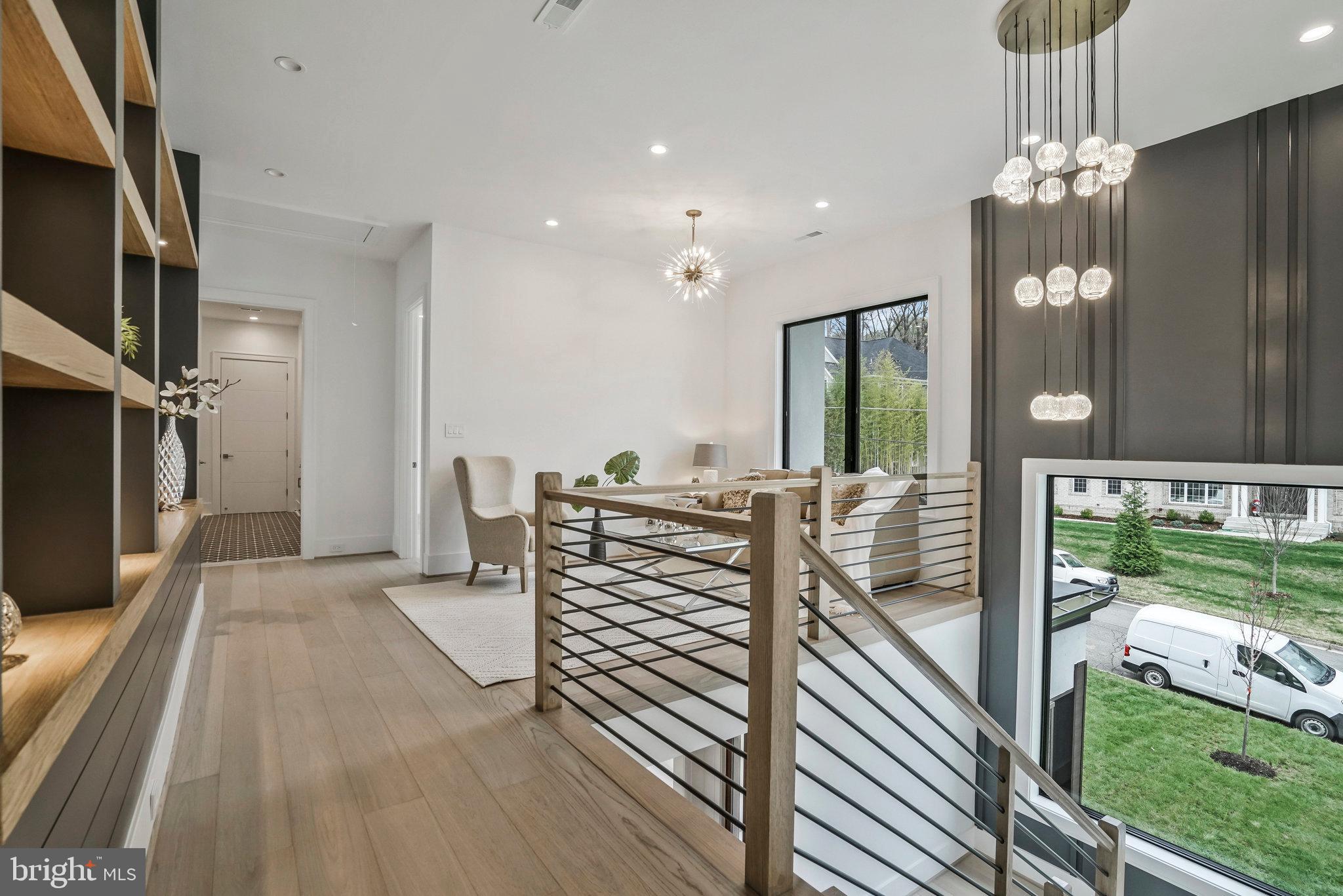 1426 Cola Drive McLean, VA 22101 - Photo 33 of 73 Second level landing