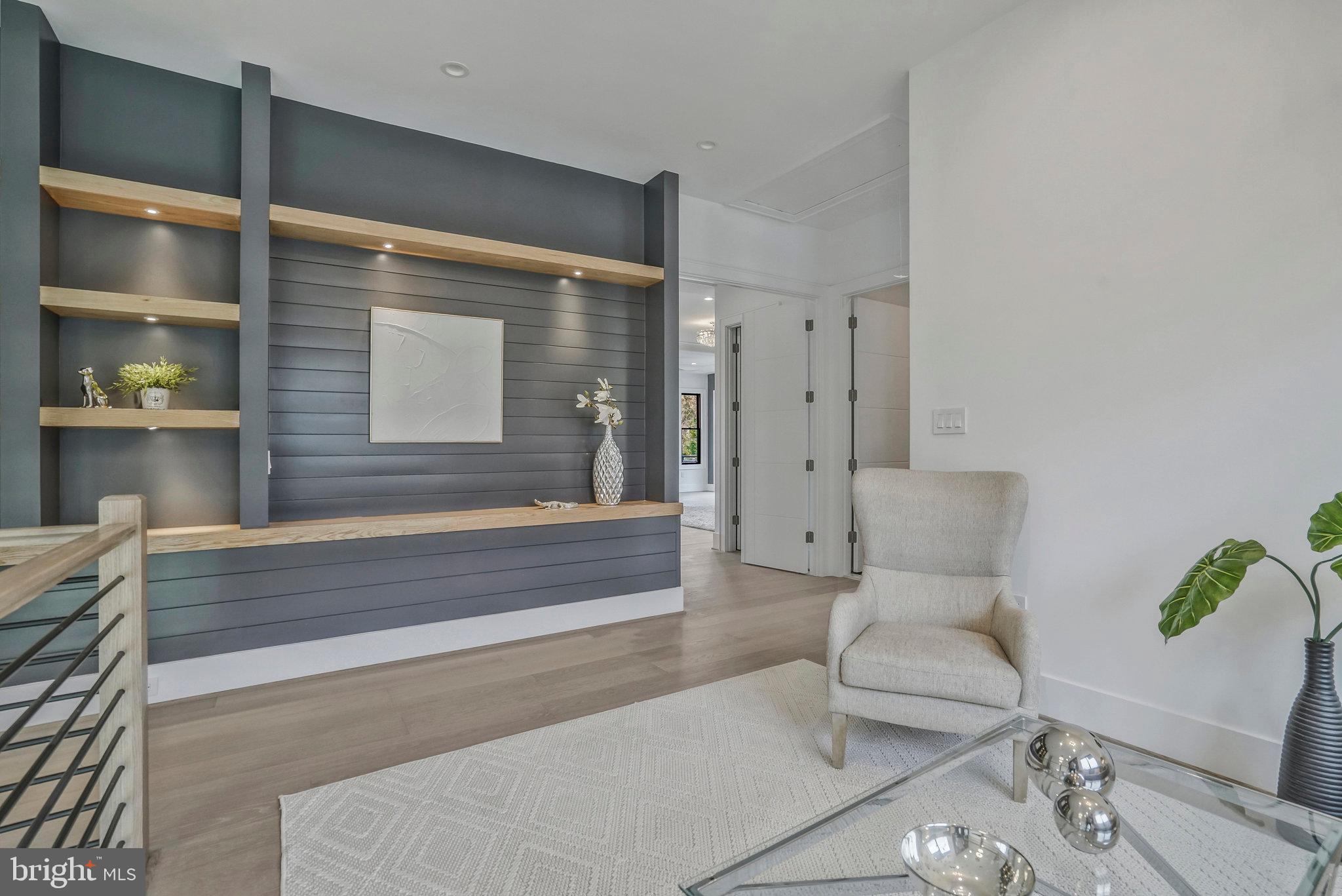 1426 Cola Drive McLean, VA 22101 - Photo 36 of 73 Second level family room