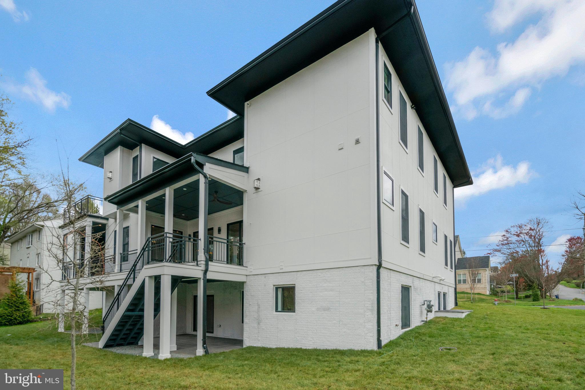 1426 Cola Drive McLean, VA 22101 - Photo 70 of 73 Back side view of the house