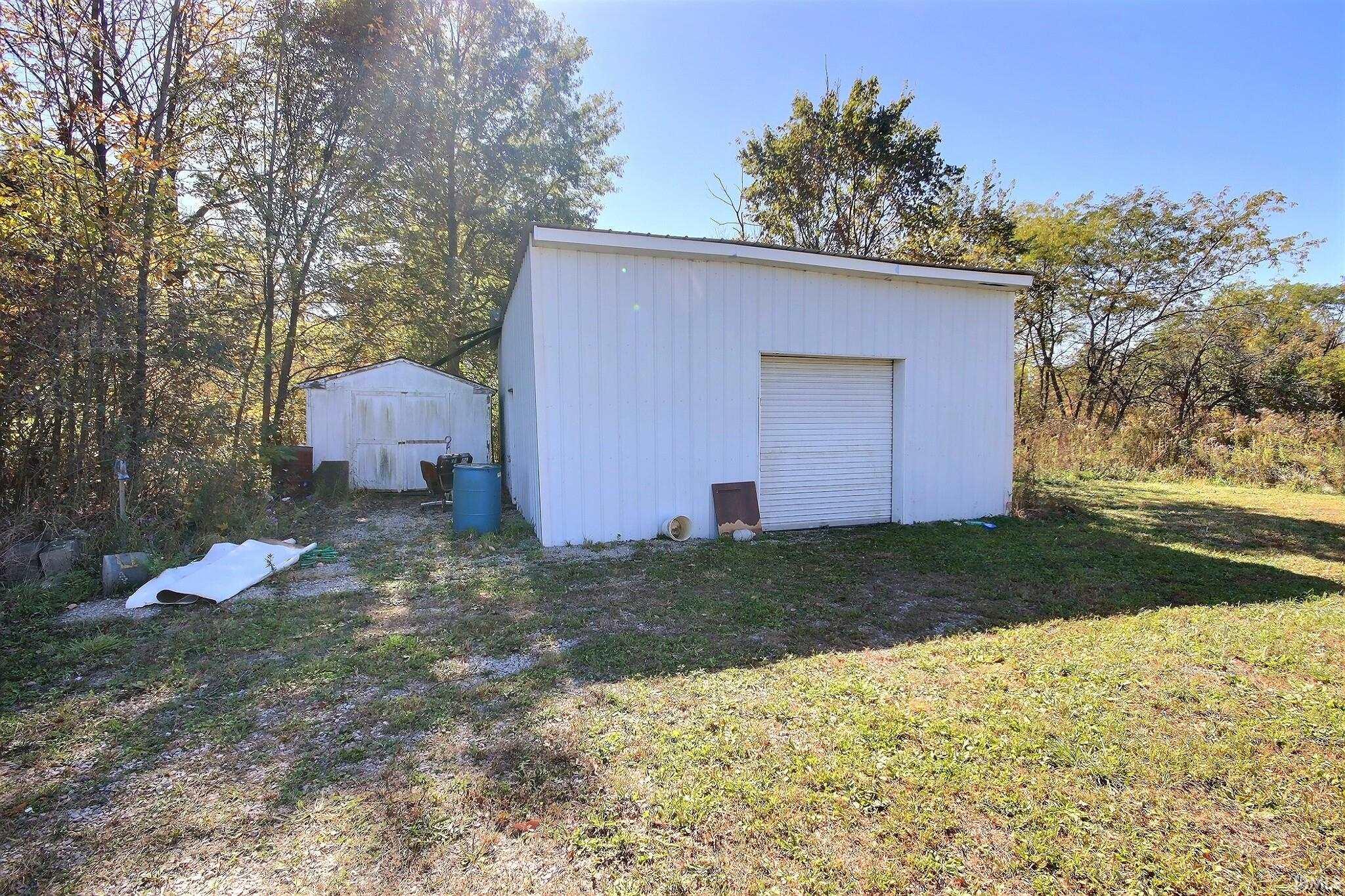 1302 Jadden Road Marion, IN 46953 - Photo 3 of 20 Gallery Image 3