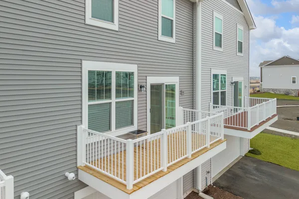 $375,000 | 25631 West Wakefield Drive, Plainfield, IL 60544