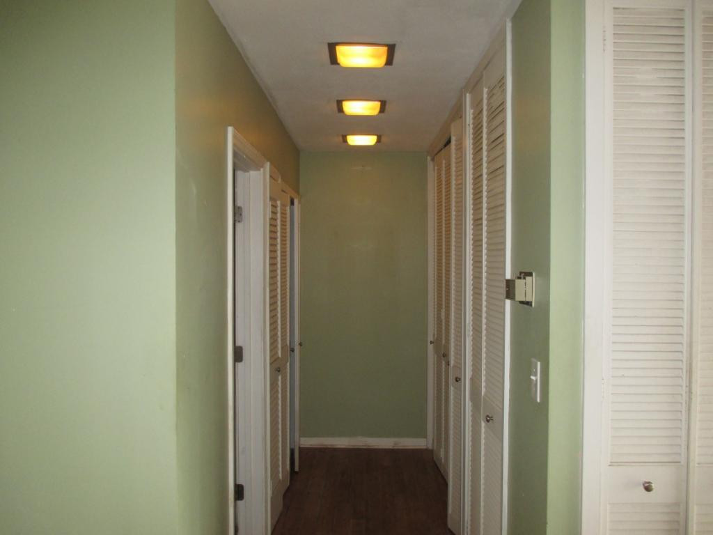 2940 Cliffside Road Kingsport, TN 37664 - Photo 11 of 36 Master Bedroom