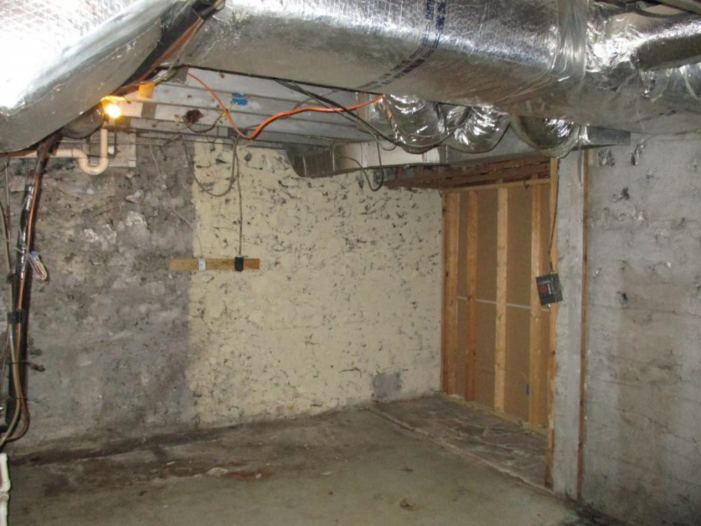 2940 Cliffside Road Kingsport, TN 37664 - Photo 17 of 36 Unfinished Basement