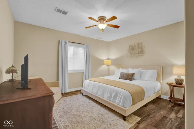 $695,000 | 3831 Sycamore Bend Court, Columbus, IN 47203