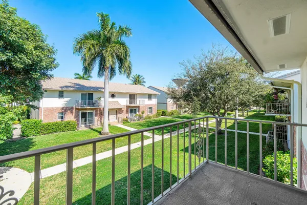 $1,450 | 2023 South Seacrest Boulevard, Unit C, Boynton Beach, FL 33435