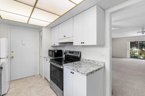 $1,450 | 2023 South Seacrest Boulevard, Unit C, Boynton Beach, FL 33435