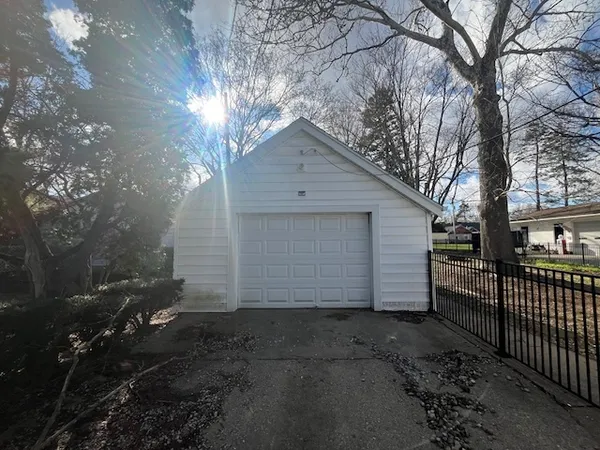 $205,000 | 511 South Russell Street, Champaign, IL 61821