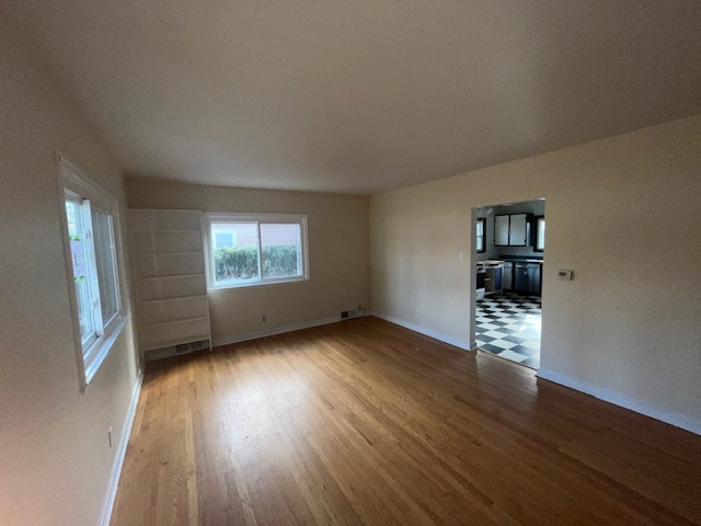 511 South Russell Street Champaign, IL 61821 - Photo 7 of 29