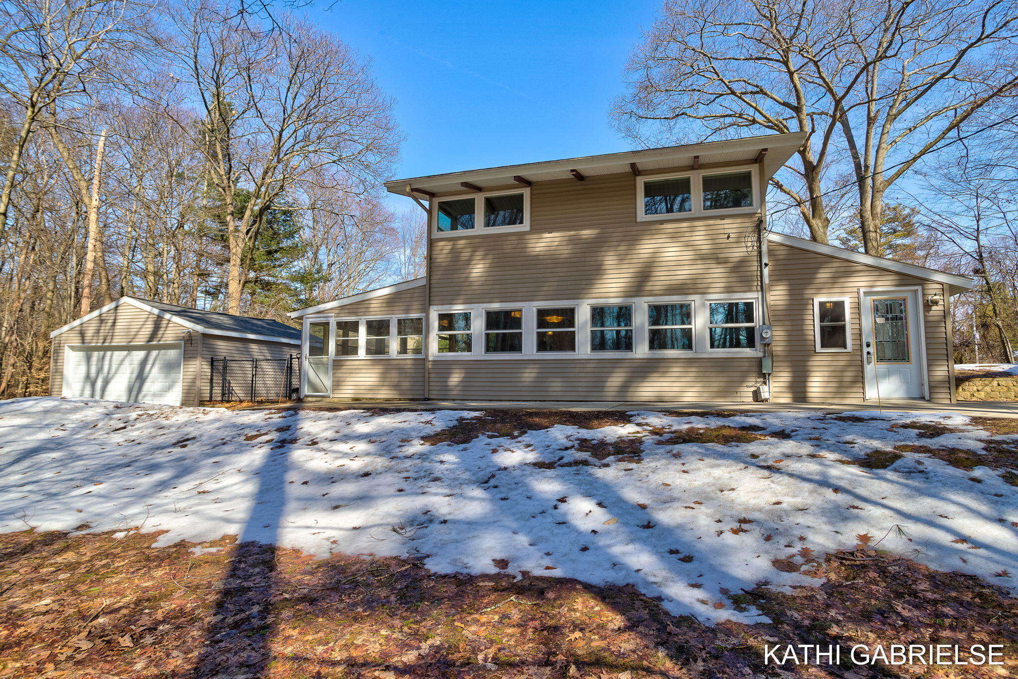 18091 Lovell Road Spring Lake, MI 49456 - Photo 3 of 43 3-web-or-mls-18091-lovell-rd