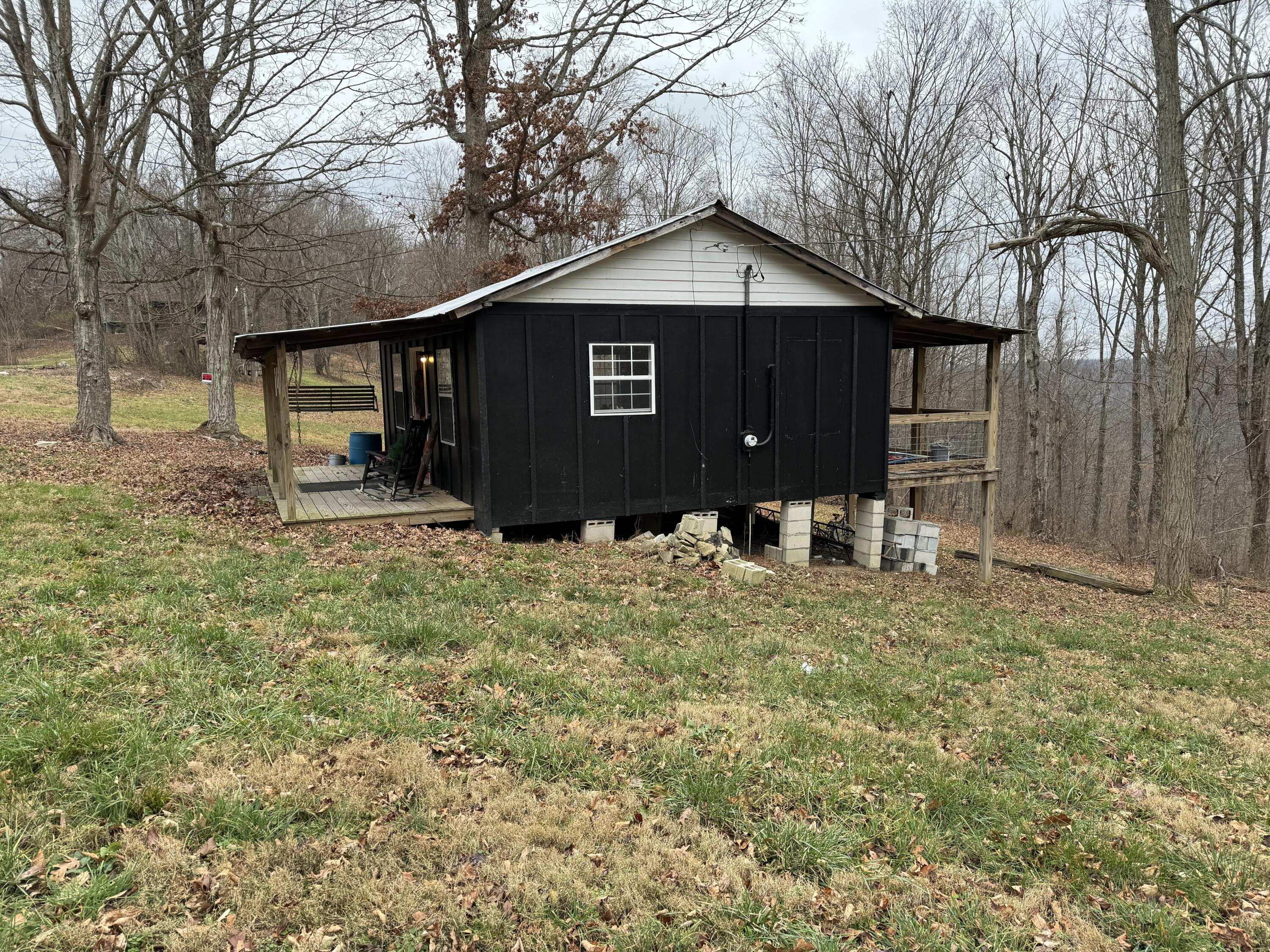 2285 Big Sandy Road Mount Vernon, KY 40456 - Photo 3 of 25 IMG_0058