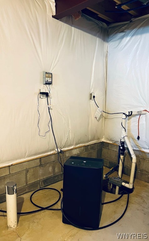 28 Willow Wind Trail Ogden, NY 14624 - Photo 34 of 38 Sump with emergency water backup! Basement feature