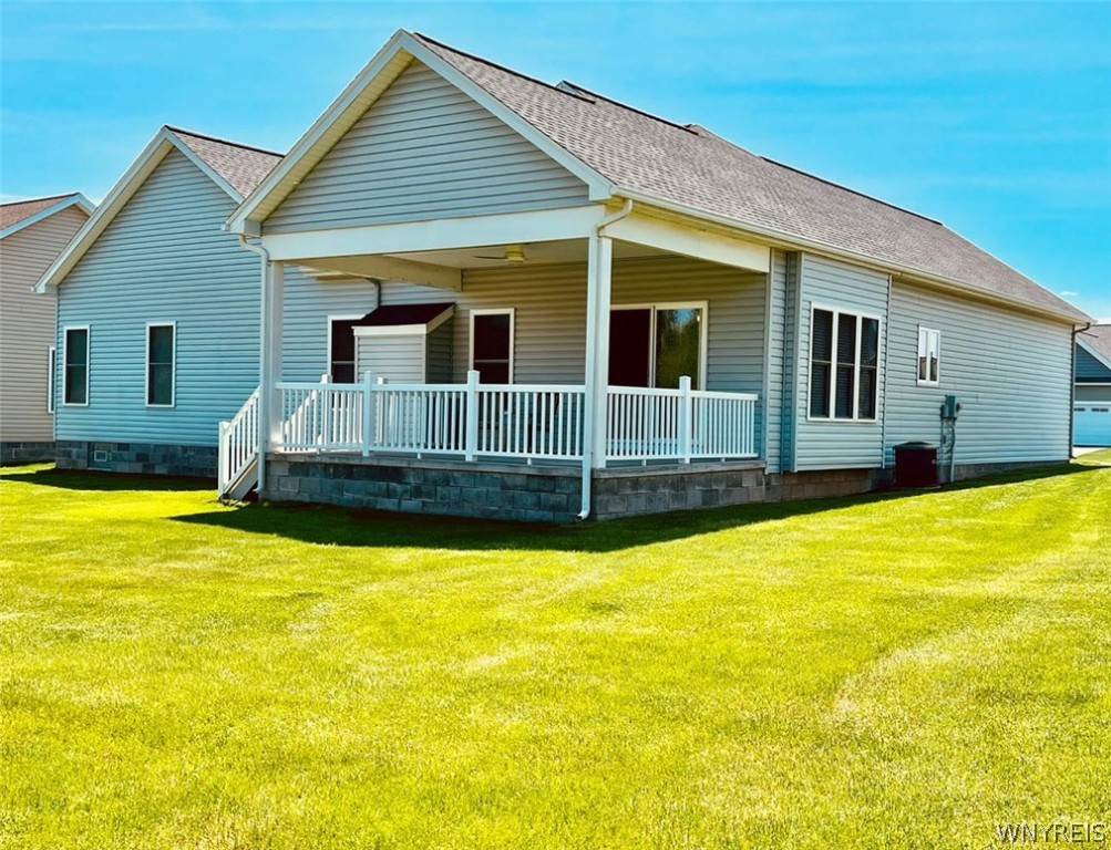 28 Willow Wind Trail Ogden, NY 14624 - Photo 5 of 38 Rear View