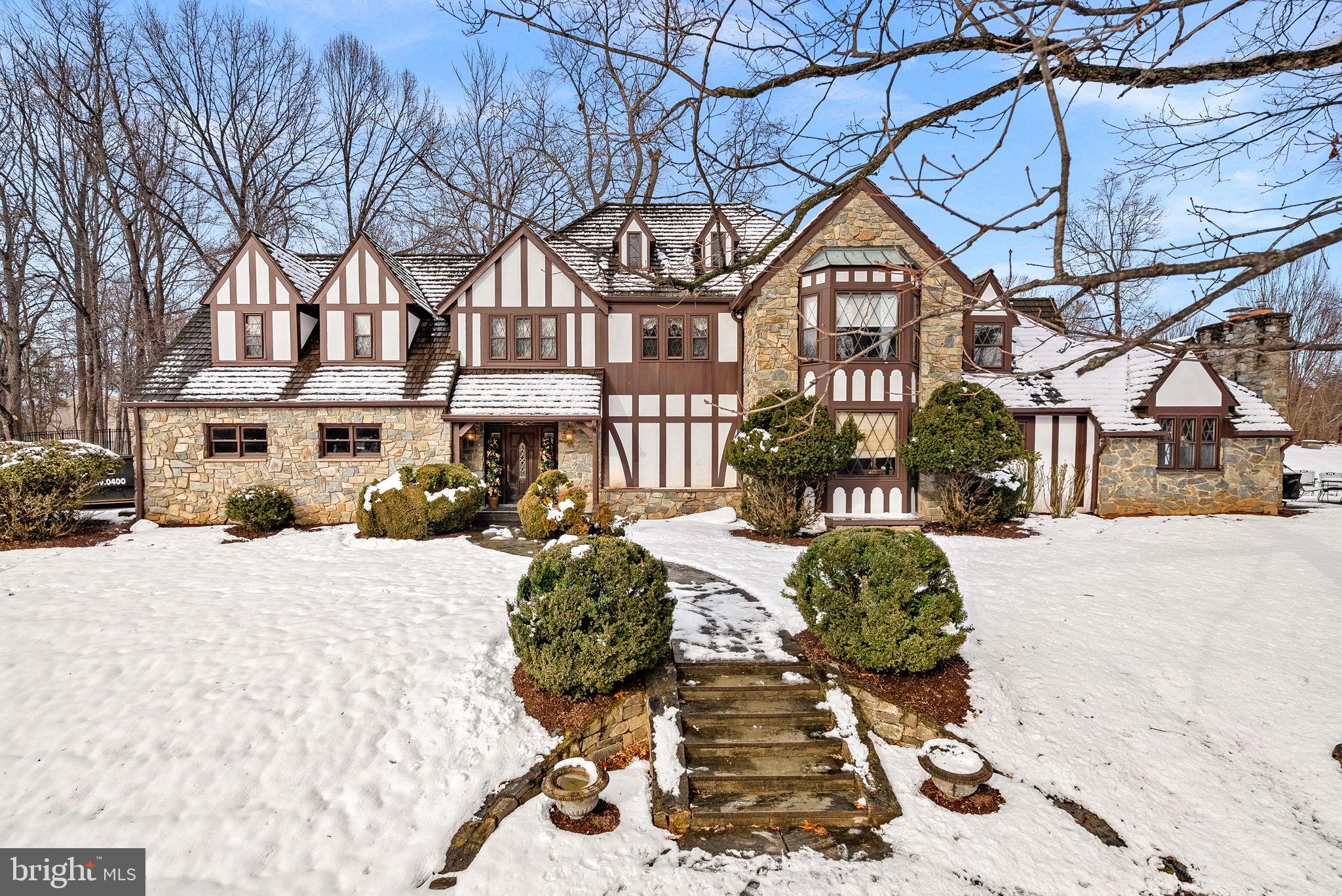 Iconic Great Falls Tudor Property