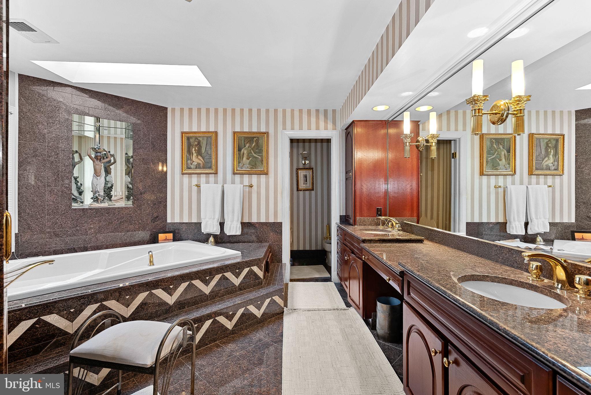 714 Seneca Road Great Falls, VA 22066 - Photo 33 of 58 Primary Bathroom