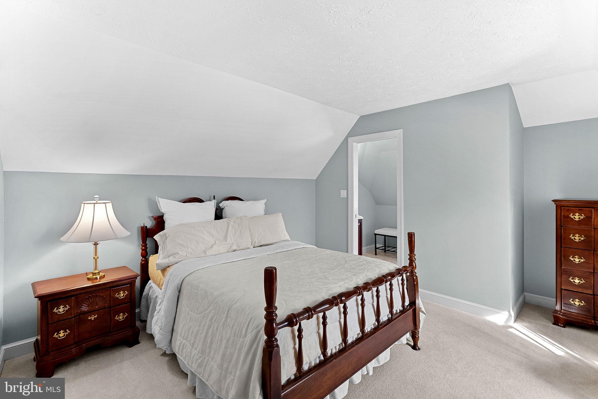 714 Seneca Road Great Falls, VA 22066 - Photo 39 of 58 Bedroom #4