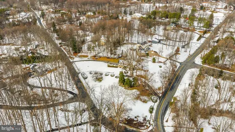 $2,100,000 | 714 Seneca Road, Great Falls, VA 22066