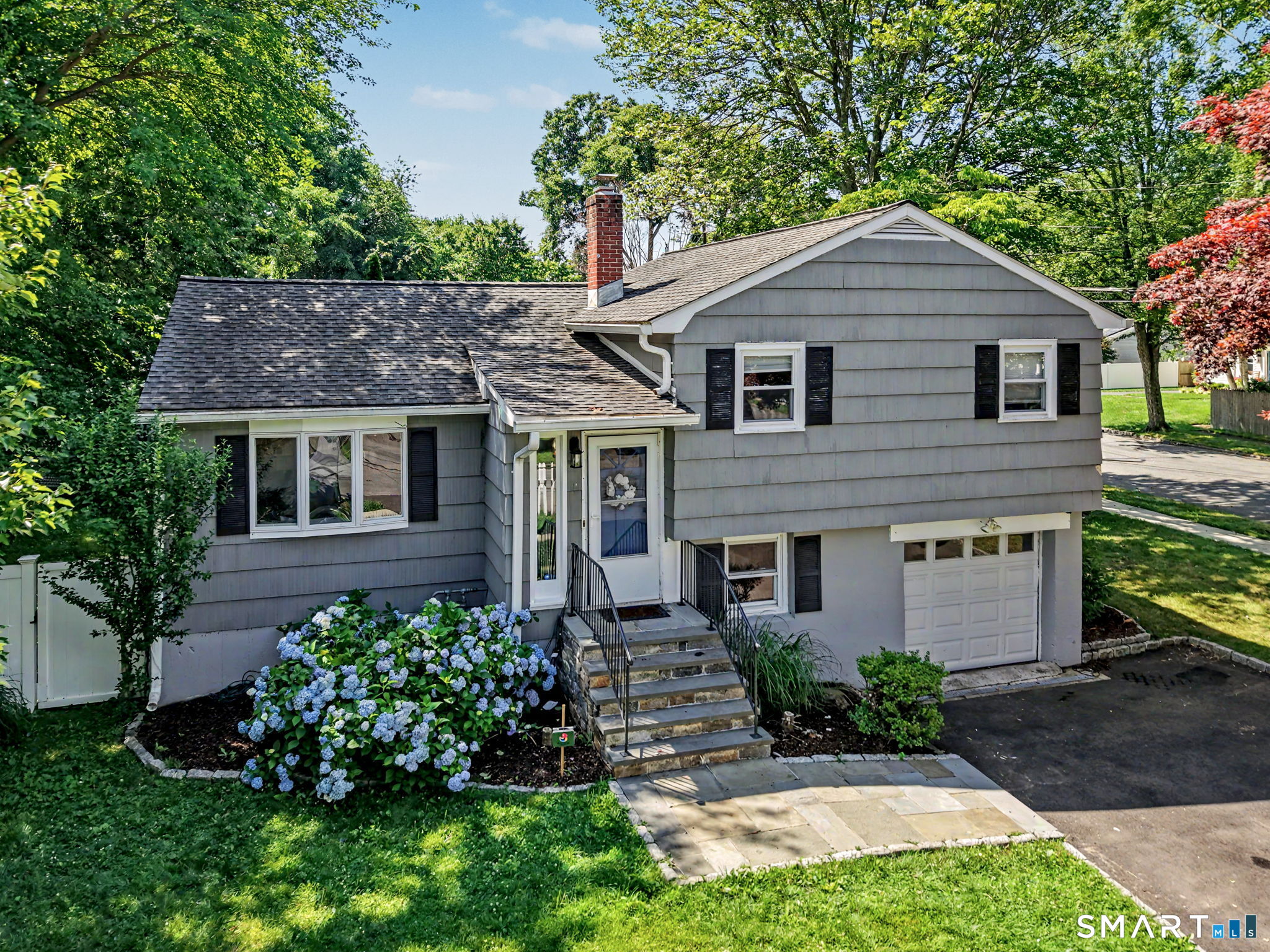 163 Windsor Road Fairfield, CT 06824 - Photo 1 of 25