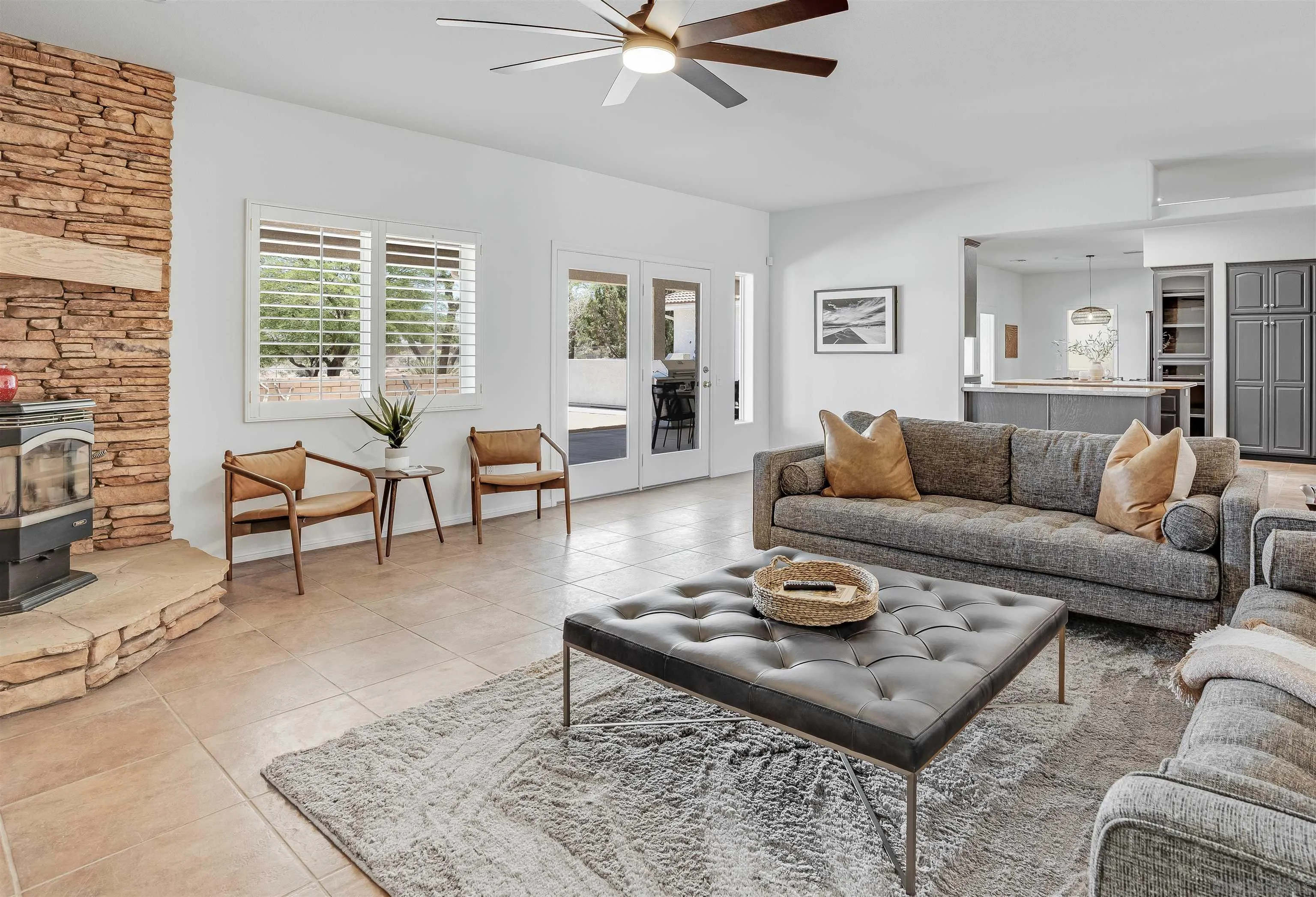 9255 Del Monte Avenue Yucca Valley, CA 92284 - Photo 29 of 46 a living room with furniture and a table