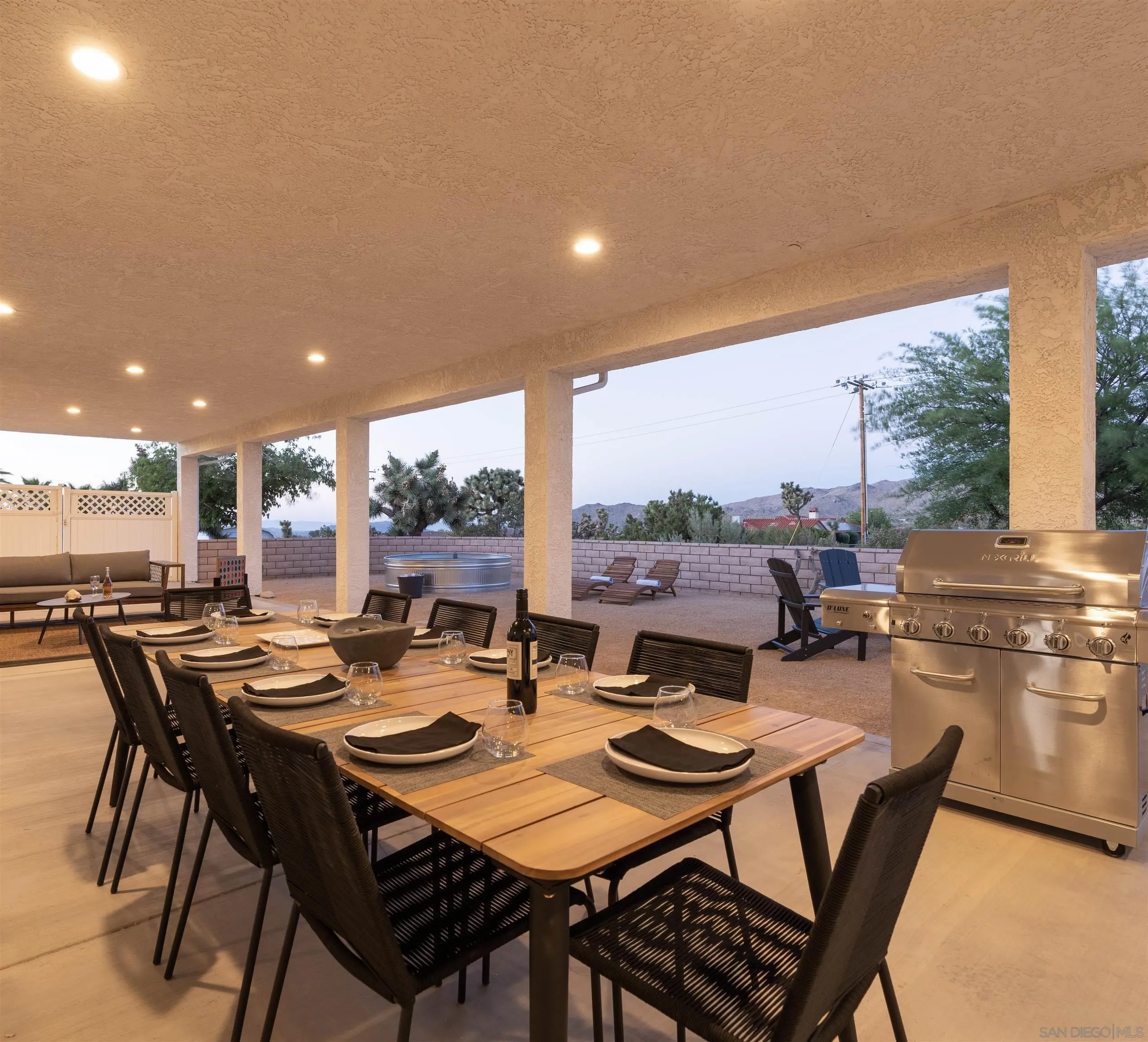 9255 Del Monte Avenue Yucca Valley, CA 92284 - Photo 37 of 46 a view of a dining room and livingroom view