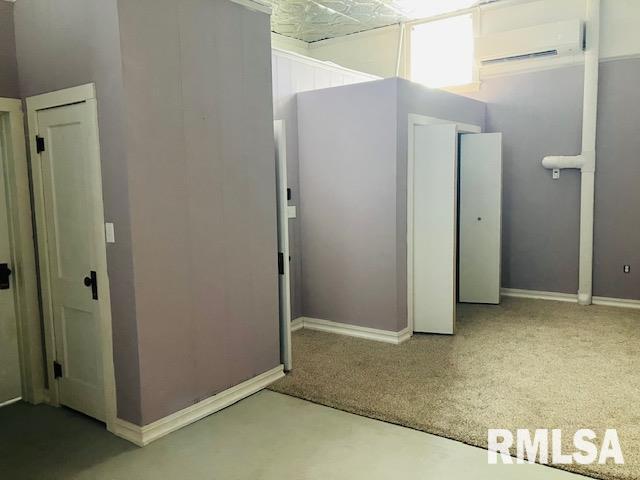 6 South Division Street Du Quoin, IL 62832 - Photo 29 of 47 a view of elevator with hallway