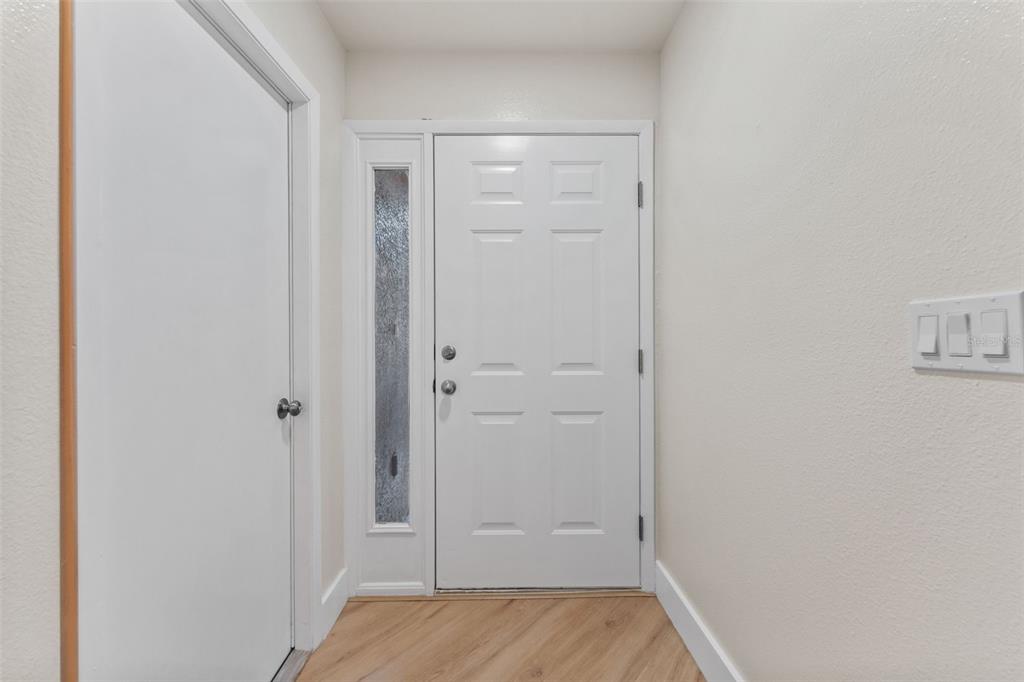 3058 Overlook Place Clearwater, FL 33760 - Photo 8 of 45