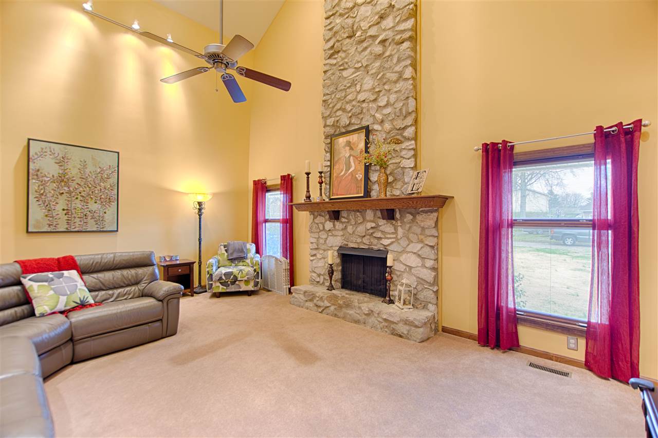 8066 Ridgemont Drive Newburgh, IN 47630 - Photo 5 of 36 Gallery Image 5
