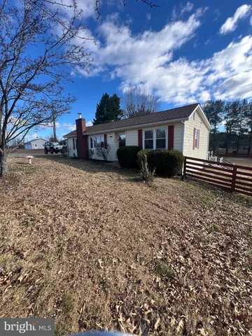 $2,350 | 1244 Mountain View Road, Fredericksburg, VA 22406