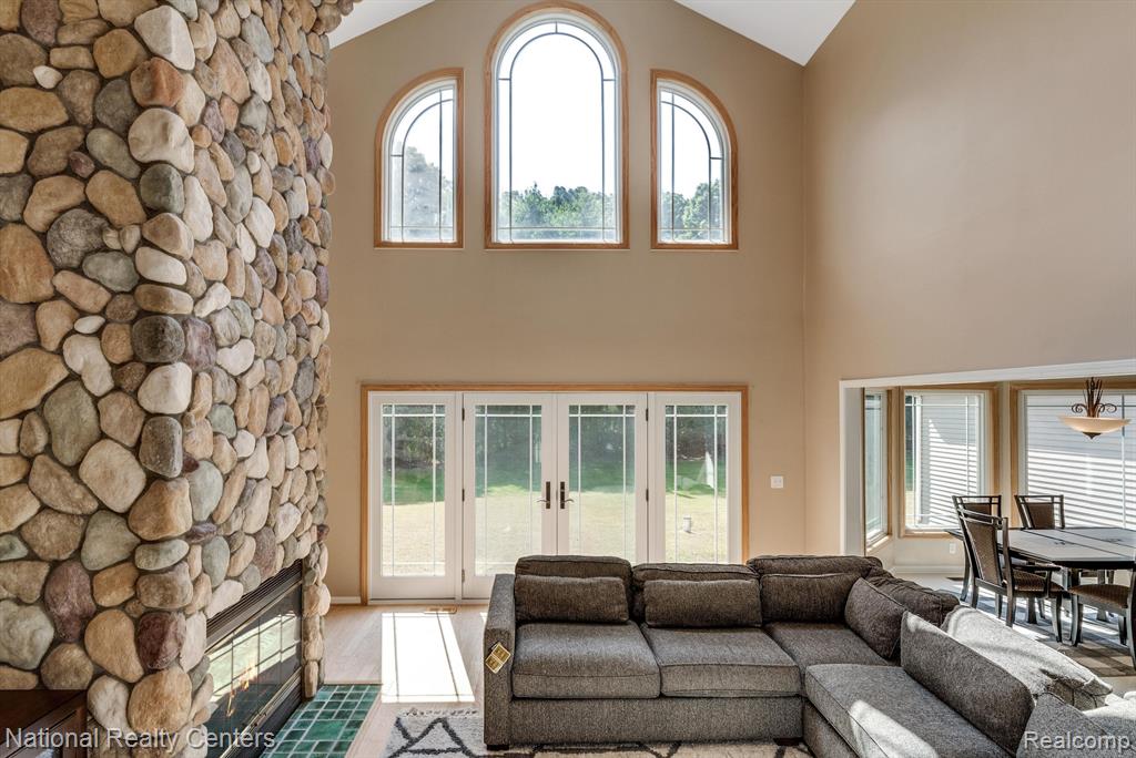 68905 8 Mile Road South Lyon, MI 48178 - Photo 13 of 72 Gallery Image 13