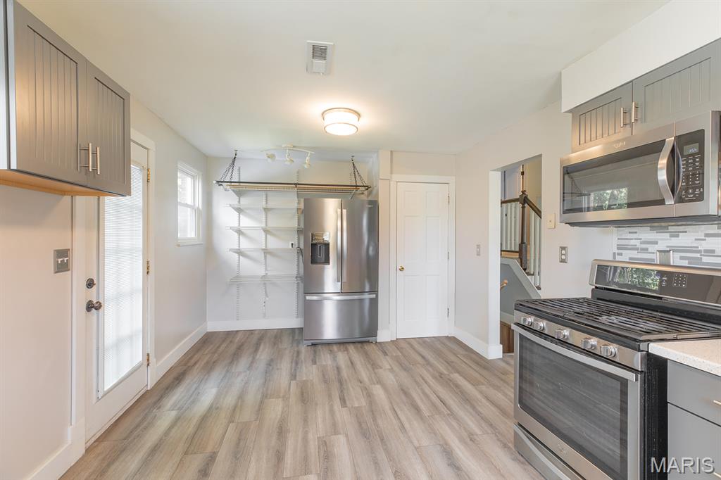 2364 Seminary Road Brighton, IL 62012 - Photo 5 of 57
