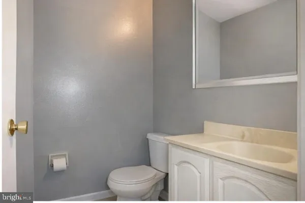 $2,100 | 223 B Willow Turn, Mount Laurel, NJ 08054